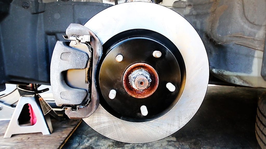 Why It’s Important to Purchase Durable Brake Shoes and Rotos for Your Automobile