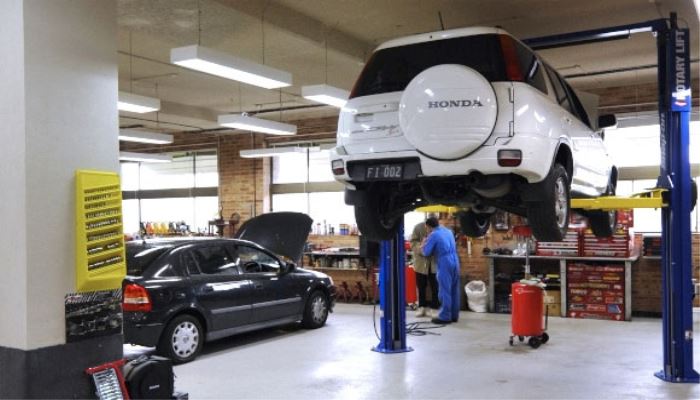 How To Select The Best Automotive Workshop Over The Internet?